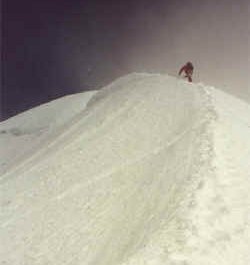 The last ridge before the summit of Chulu Far East